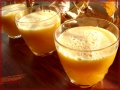 Świeży sok z dyni, jabłek i pomarańczy