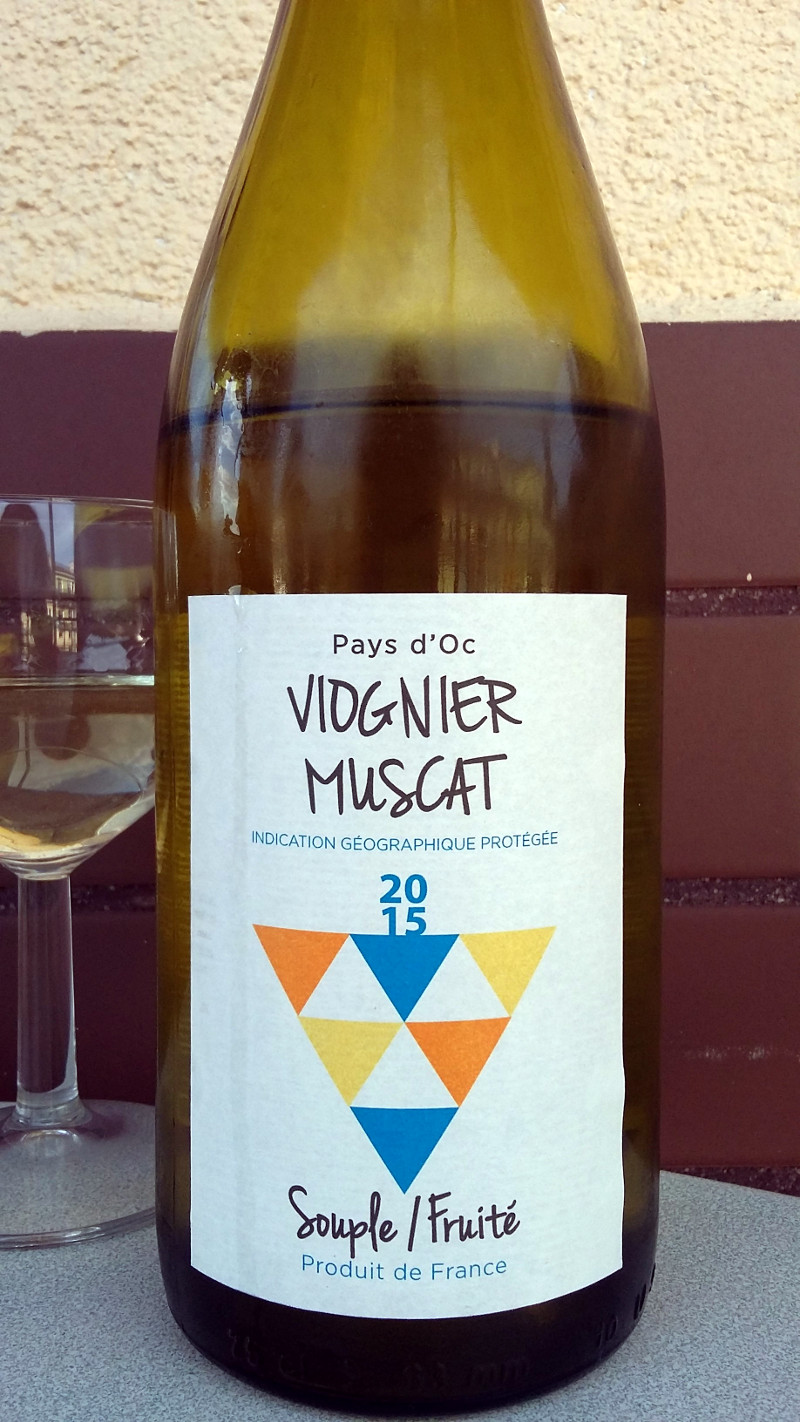 Wino Ustka Viognier Muscat 2